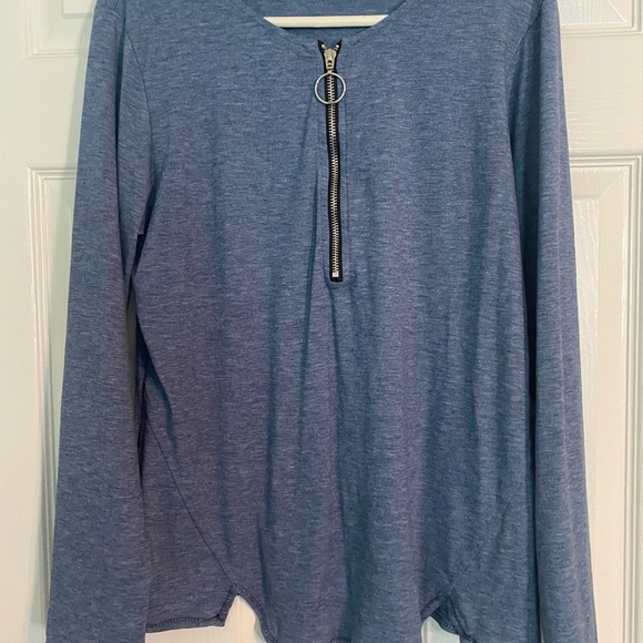 Amazon Essentials Blue Long Sleeve Tee with Zipper - Picture 1 of 3